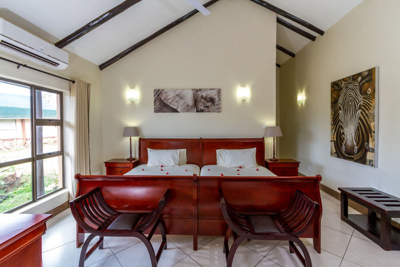 Zulu Nyala Game Lodge Hluhluwe Dış mekan fotoğraf