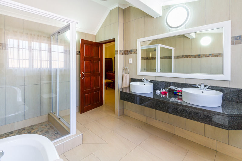 Zulu Nyala Game Lodge Hluhluwe Dış mekan fotoğraf